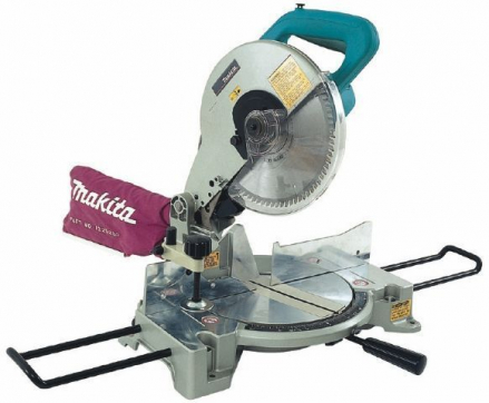 Торцовочная пила Makita LS1040 в прокат в Якутске. У нас лучшая цена за сутки! Возможность взять в аренду с выгодной скидкой до 40% при экспресс доставке 24/7. И помните, ночью стоимость еще дешевле на 30%! #арендапрокат #виброплита #выгодно